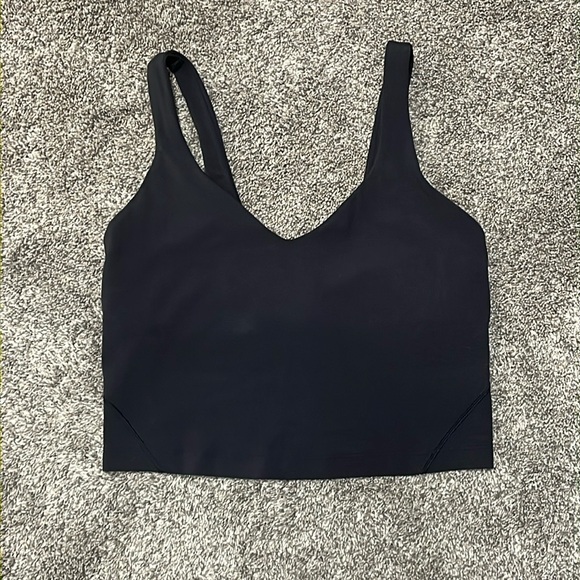 NWOT Attached Lululemon Align Cropped Tank Light Support A/B Cup Size 6 Black - Picture 1 of 7